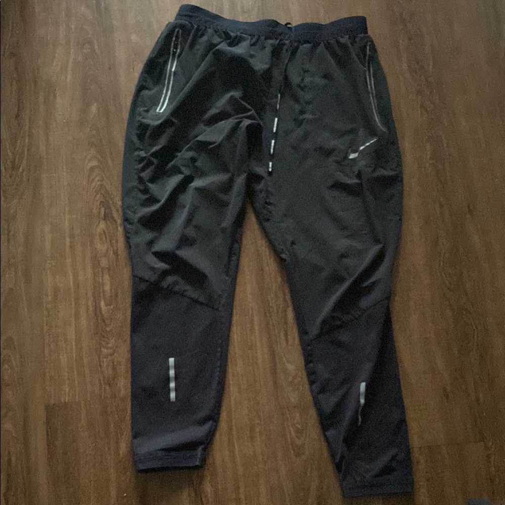 Nike Woman Black Performance Jogger Pants
